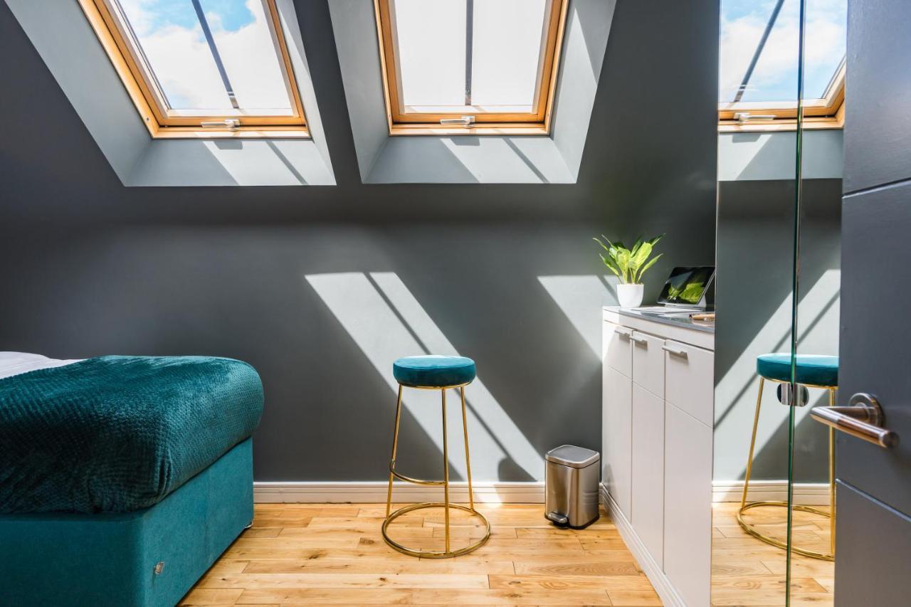 Oakfield Premier Apartments - Fast Wifi - 5 Mins City Centre Cardiff Esterno foto